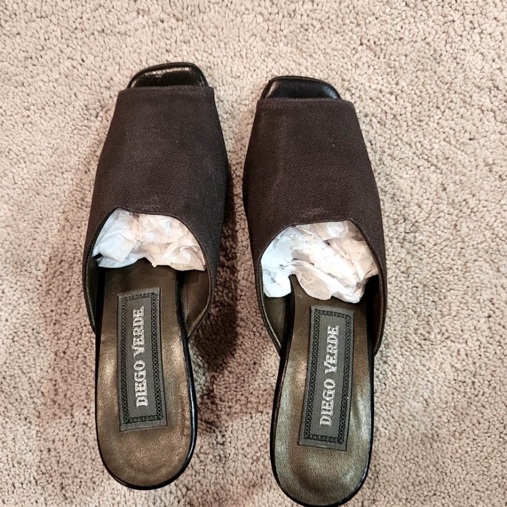 Diego Verde Black Metallic Coth Slide